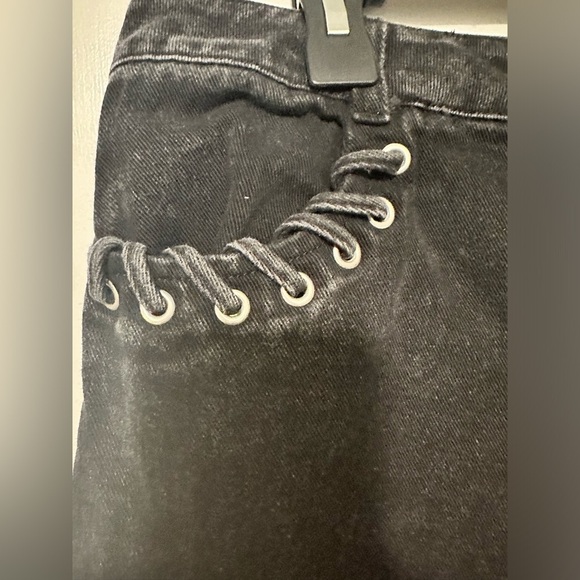 Honey Punch black denim mini skirt size M - Picture 3 of 6